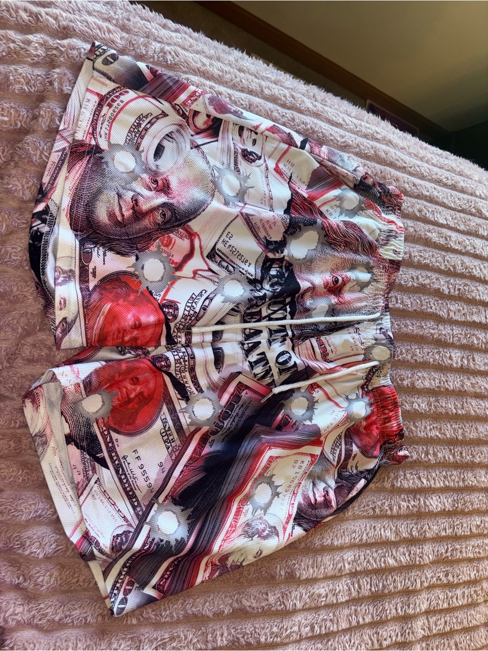 ROMWE White and Red Graphic Money-Print Athletic Shorts
